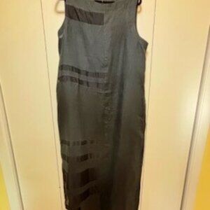Turnblack linen and rayon accenuated black dress size xxl